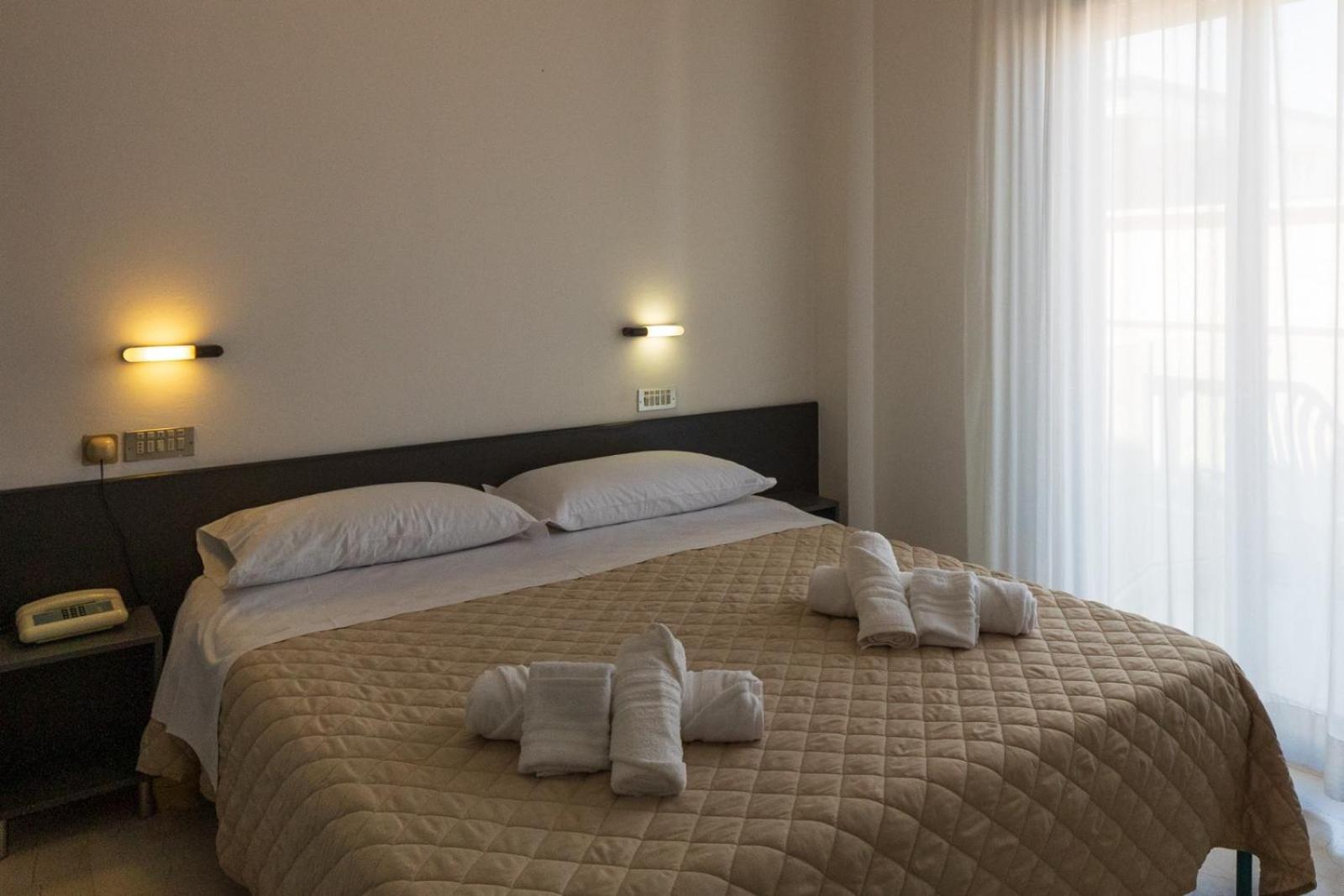 Grand Meeting Hotel Римини Экстерьер фото