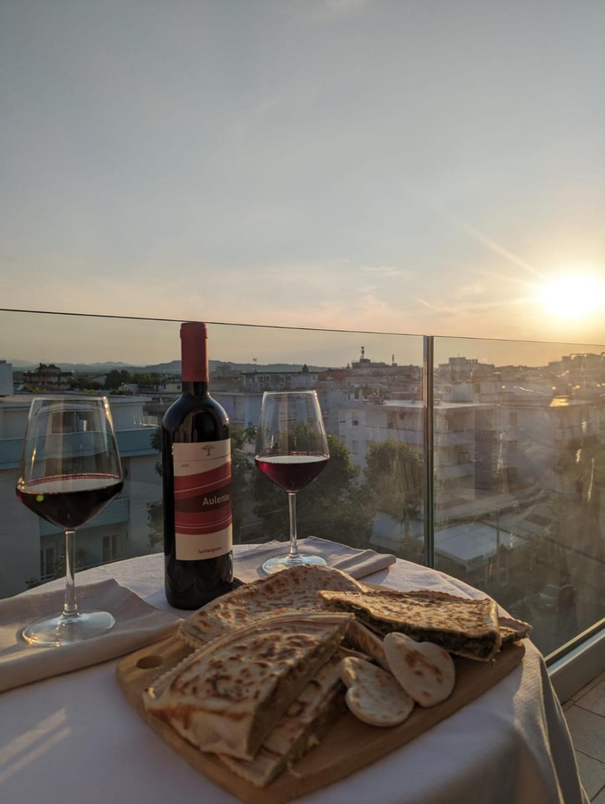 Grand Meeting Hotel Римини Экстерьер фото